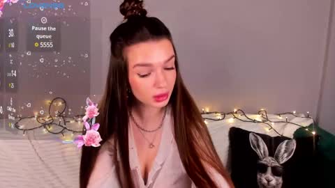 Rebecca online show from January 24, 3:00 am