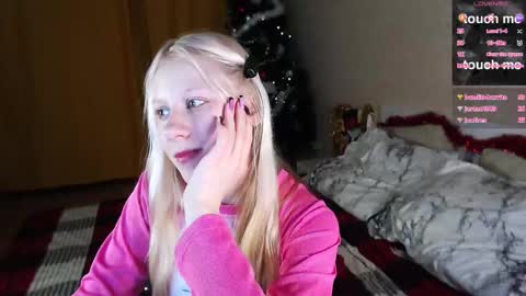 MY NAME IS AMILI WELCOME TO MY ROOM online show from December 21, 8:04 pm