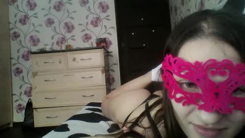 nika_smily online show from December 16, 5:25 am