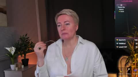 Nika online show from April 18, 8:49 am