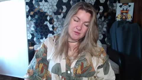 Nika online show from May 12, 5:27 am