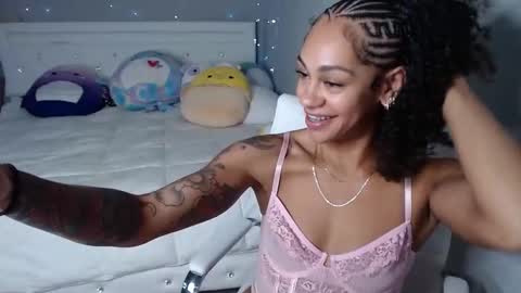 Snapshot of nikayasworld chatting on September 24, 3:35 am nikayasworld online show from September 24, 3:35 am