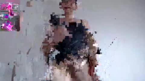 niki_wood_1 online show from January 14, 7:22 pm