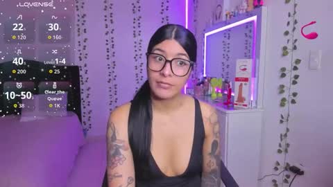 Niki online show from February 26, 2:04 am