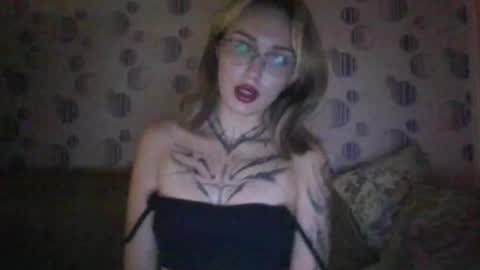 Snapshot of nikki_don chatting on October 14, 1:58 pm Nikki online show from October 14, 1:58 pm
