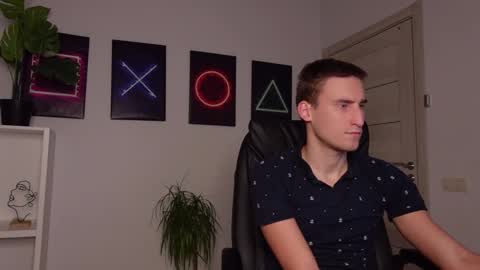 nikki online show from February 28, 3:04 pm