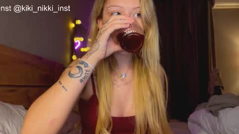 nicolette online show from October 5, 6:48 pm