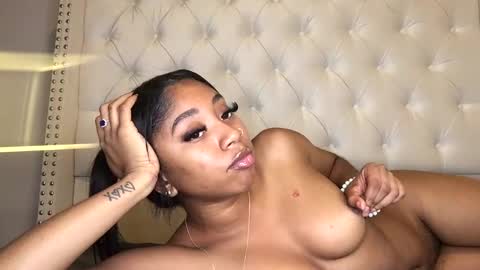 NikkiB online show from February 12, 4:23 am