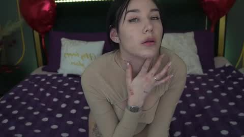 Nikki online show from February 25, 5:19 pm