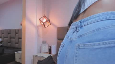 Nikki  online show from October 1, 4:11 am