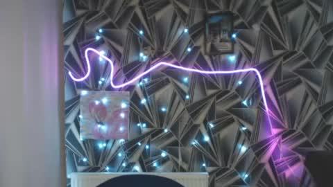 nikkikiss___ online show from May 21, 2:07 am
