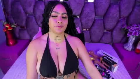 nikky_latin online show from November 29, 5:04 am