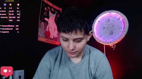 Nikky online show from April 10, 5:50 pm