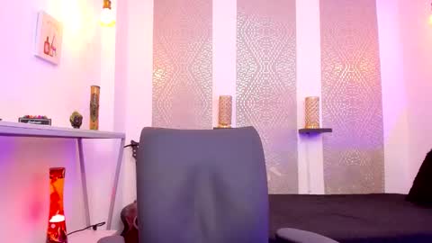    online show from December 22, 4:19 am