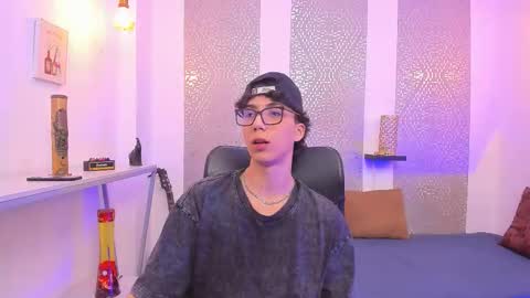 Snapshot of nikolay_gregori chatting on October 14, 4:15 am online show from October 14, 4:15 am
