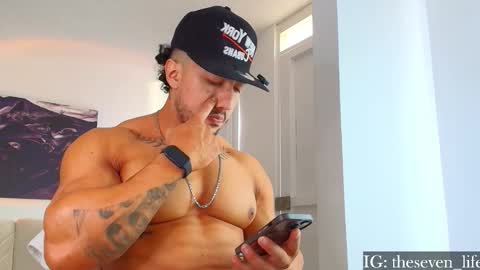 Niko online show from November 21, 6:06 pm