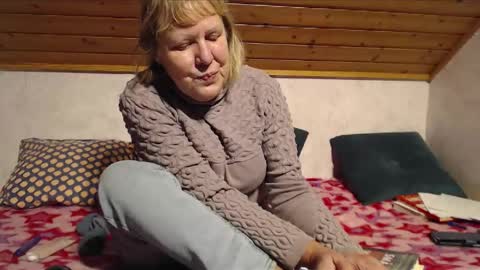 Nikole1 online show from November 10, 4:43 pm