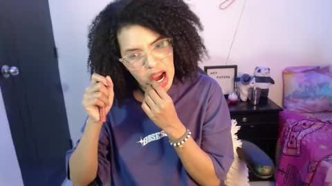 Nicole    GTM-5 1100 pm - 700 am online show from January 26, 8:25 am