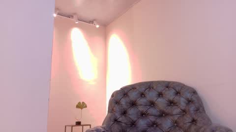  NIKY SMIT  online show from November 25, 11:09 am