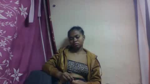 nilah online show from October 11, 6:33 pm