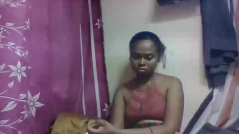 nilah online show from November 14, 7:43 am