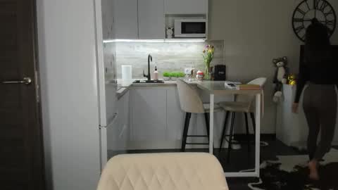 Bella online show from March 14, 11:42 pm