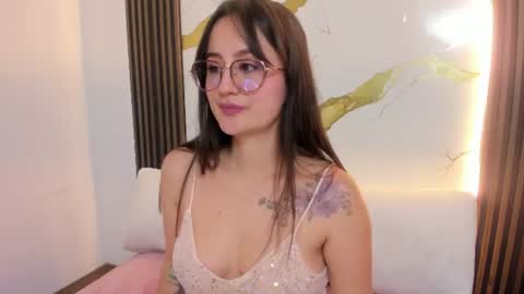 Nina online show from June 23, 2:23 pm