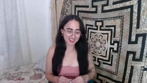 N I N A online show from February 27, 9:25 pm