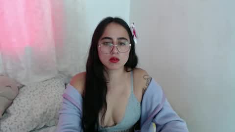 N I N A online show from October 30, 6:41 pm