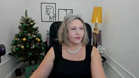 ninastarle online show from December 18, 11:38 am