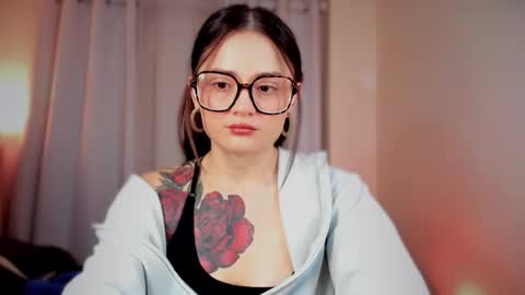 ninavolkov online show from October 31, 12:33 am