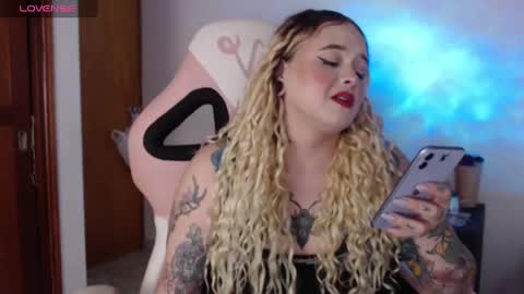 Nina online show from October 8, 2:30 am