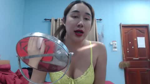 Snapshot of ninewladyboy chatting on October 4, 8:39 pm ninew online show from October 4, 8:39 pm