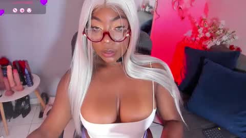 NINI  online show from December 20, 3:41 pm