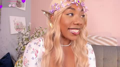 Snapshot of nini_martinii chatting on January 19, 2:59 pm NINI  online show from January 19, 2:59 pm