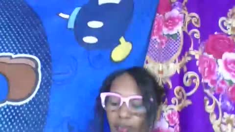 ninie246746 online show from May 16, 10:36 am
