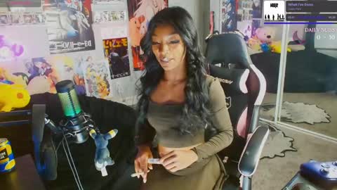 NIVIA WOLFE online show from February 13, 1:37 pm