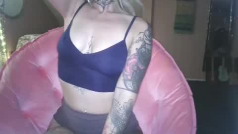 Leah online show from October 20, 2:55 pm