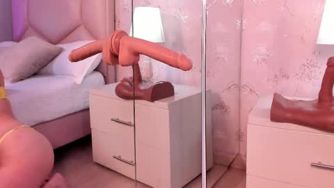   ambarsulliva  online show from September 9, 1:33 pm