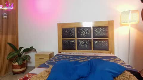 noah_0814 online show from September 23, 2:49 am