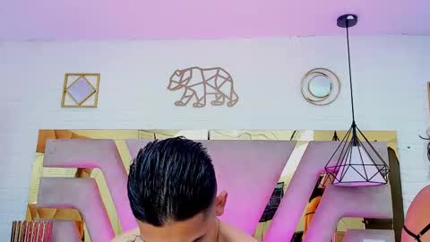 Zoe  online show from February 25, 1:15 pm