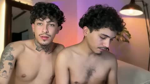 noah_and_steven online show from April 30, 8:57 pm