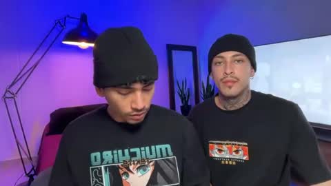 noah_and_steven online show from July 13, 7:39 pm