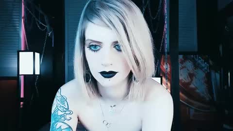 REAL name LiaDM are always open online show from February 13, 1:40 am