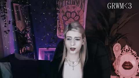 REAL name LiaDM are always open online show from January 10, 5:40 pm