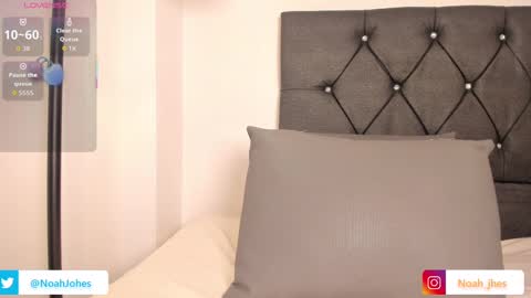 noah_johes online show from September 11, 4:14 am