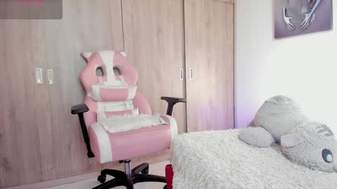 Noah online show from February 4, 12:55 pm