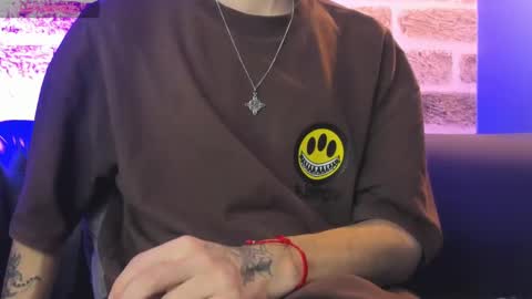 Snapshot of noah_ricci_ chatting on October 11, 1:05 pm online show from October 11, 1:05 pm
