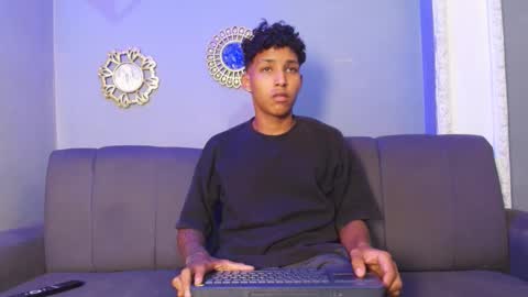 NOAH SMITH online show from March 4, 3:03 am