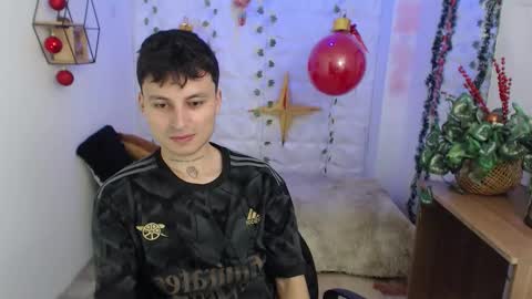 Noah  online show from December 17, 4:08 am